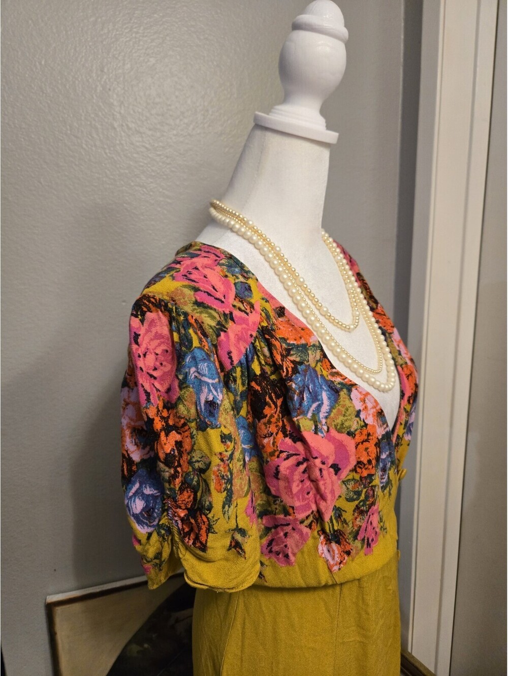 Free People Yellow Floral Midi Dress Size Small Boho V-Neck Button Front Rayon - Picture 7 of 10